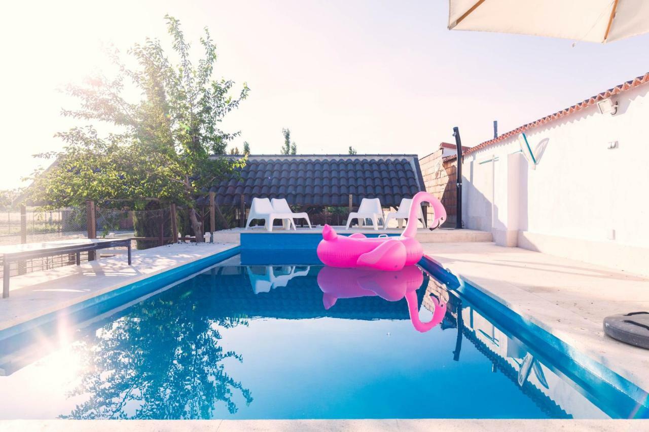 Hearts & Ponies Apartamentos Con Piscinas Privadas Cerca De La Warner Chinchón Dış mekan fotoğraf
